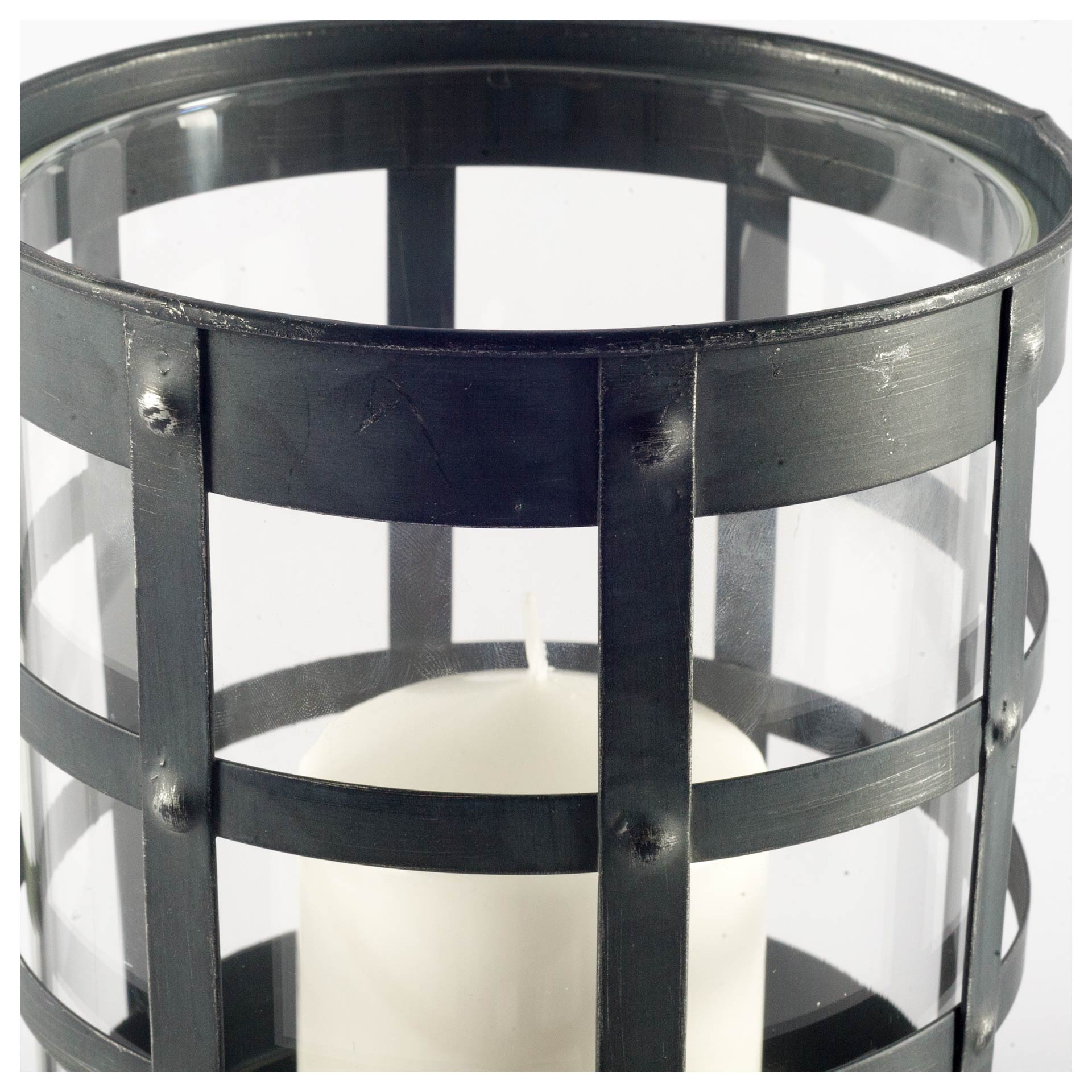 Mercana Oliver 7" x 7.1" x 8.5" Candle Holder
