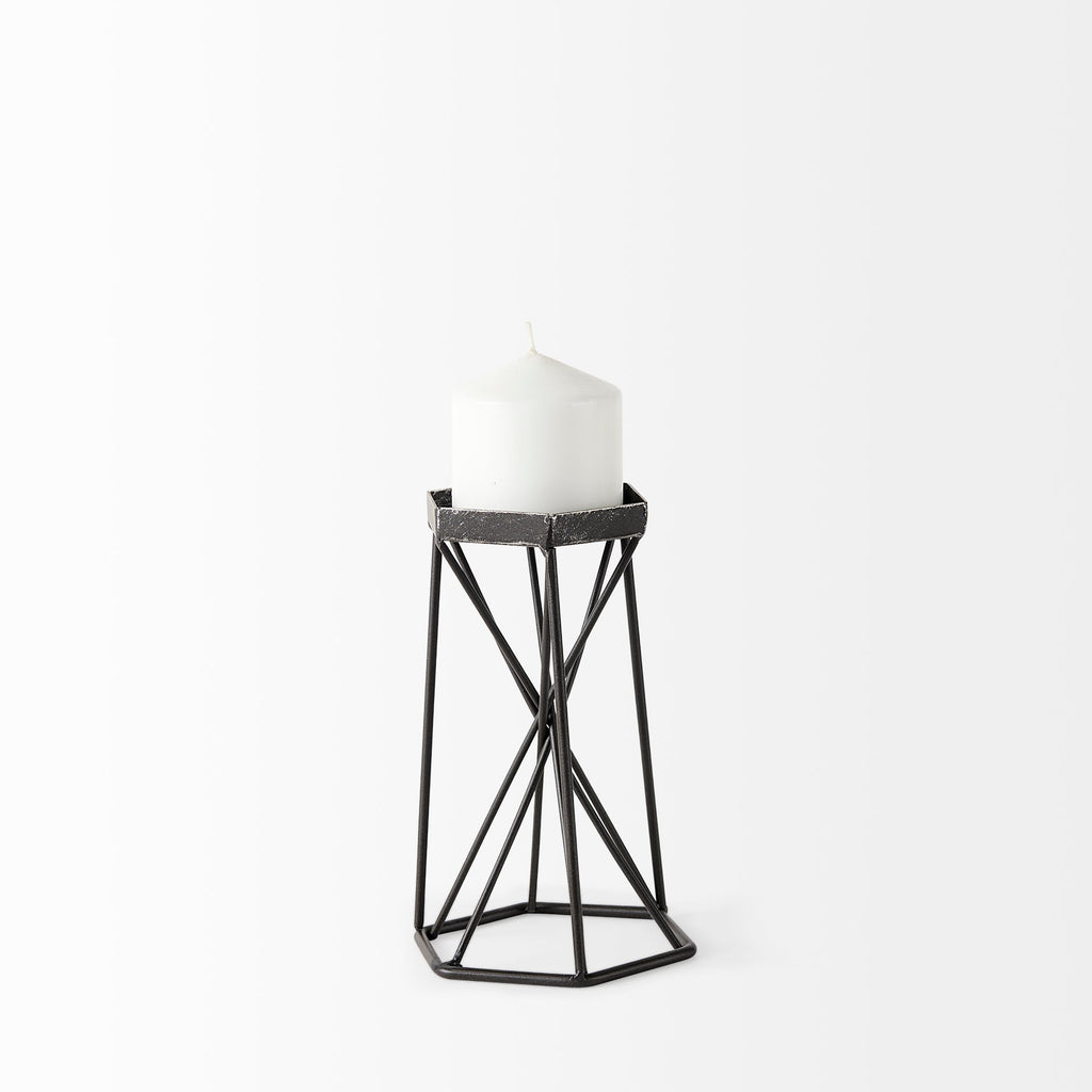 Mercana Sixx 5.3" x 4.7" x 8.1" Metal Candle Holder
