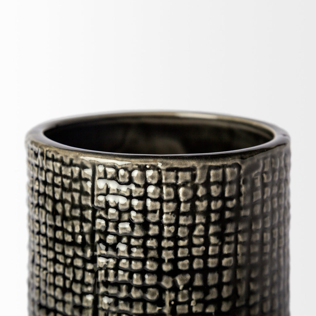 Mercana Kona 4.1" x 4.1" x 9.8" Ceramic Vase