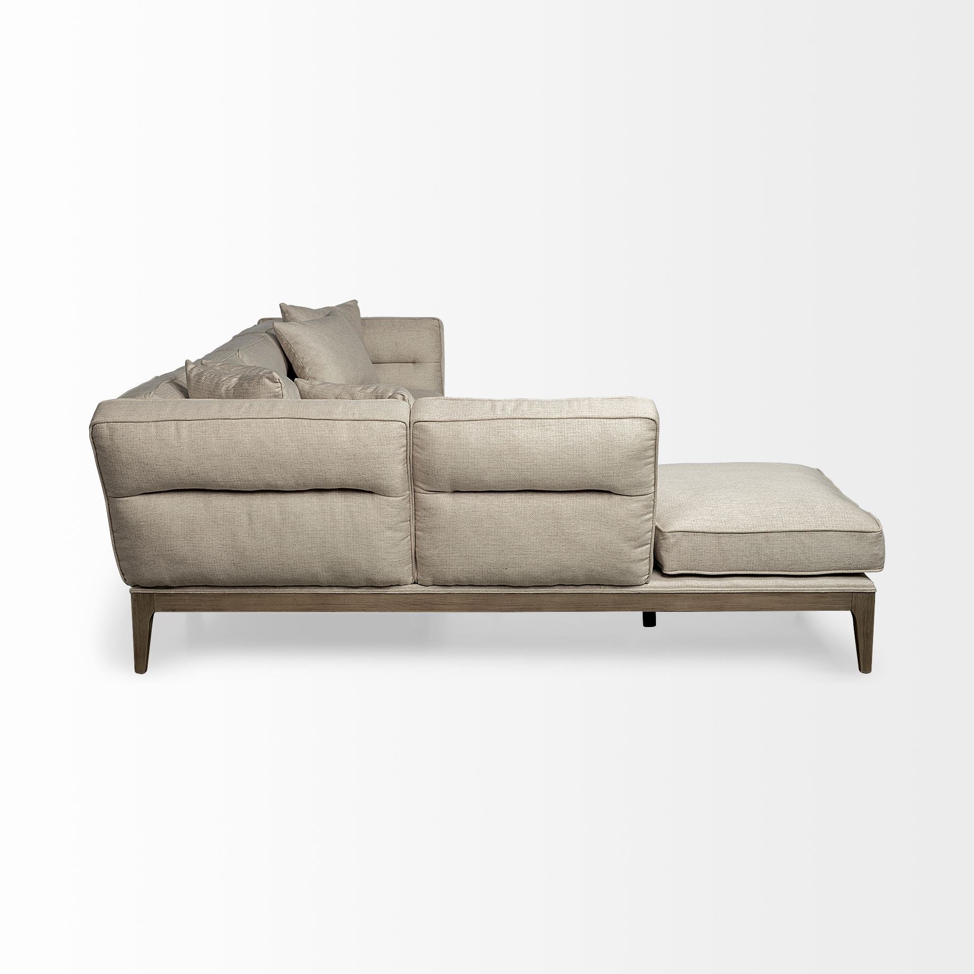 Mercana Denali 121" x 86" x 30.3" Manufactured Wood Sectional Sofa