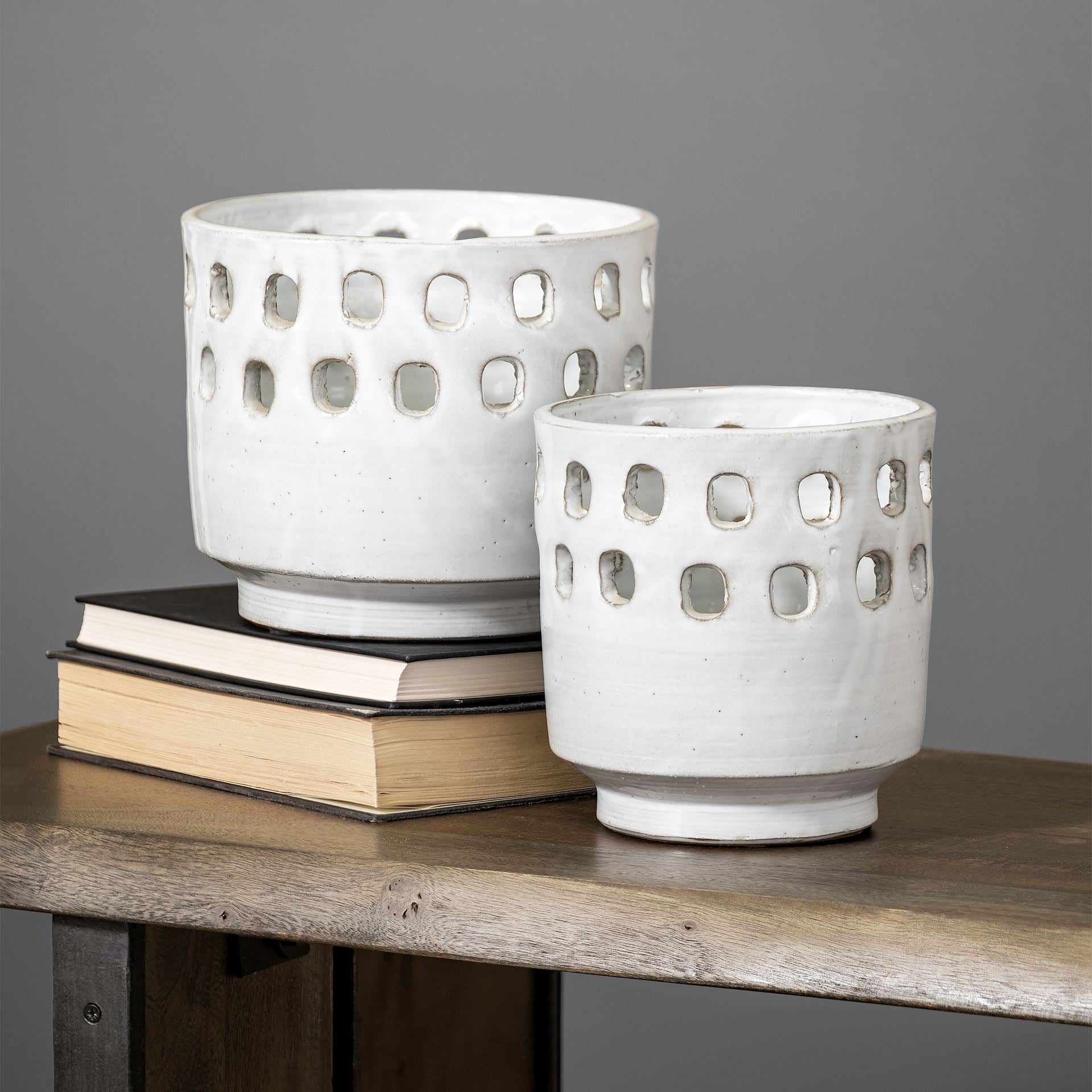 Mercana Larissa 6.7" x 6.7" x 7.1" Vase