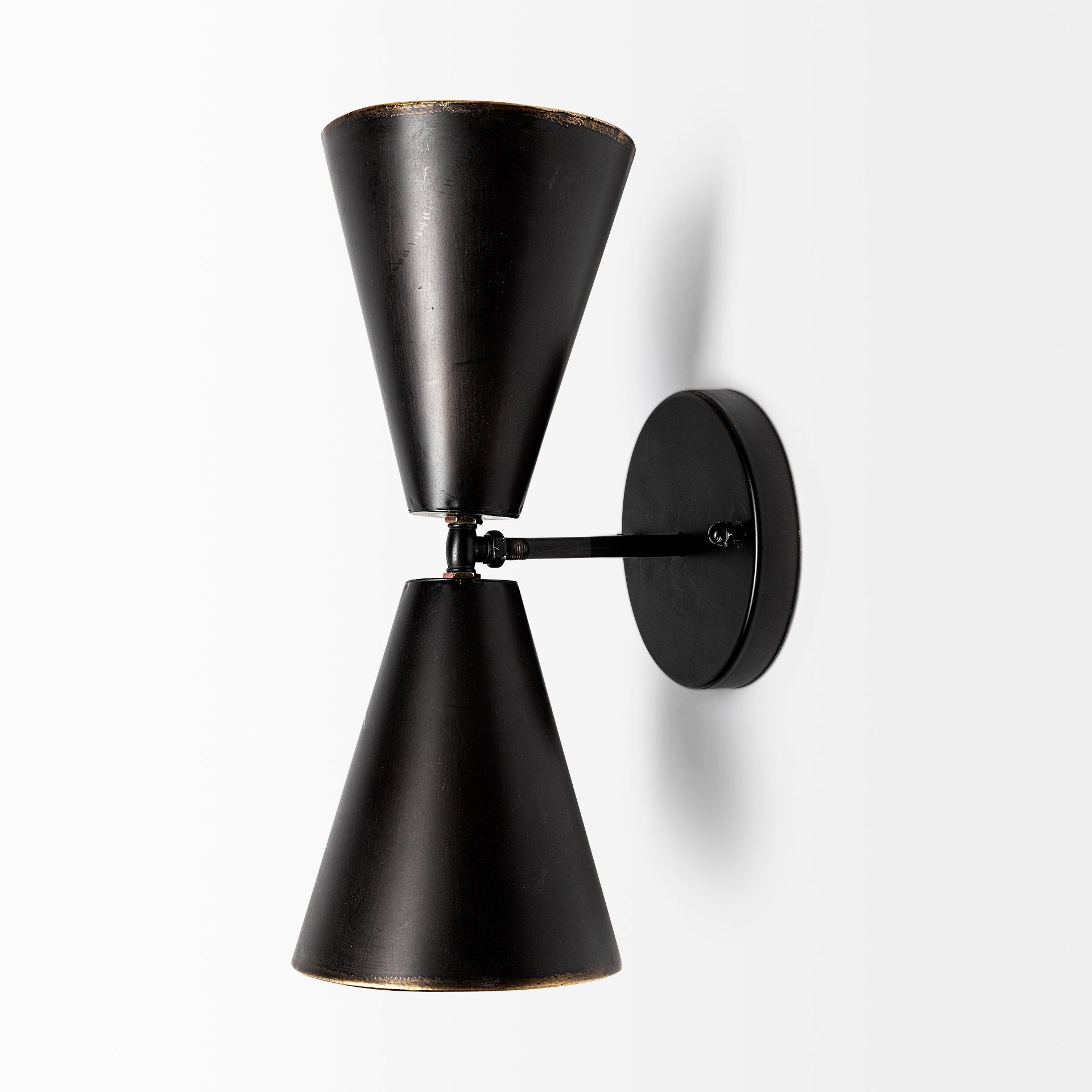 Mercana Eris 7.3" x 5.1" x 12.6" Metal Wall Sconce