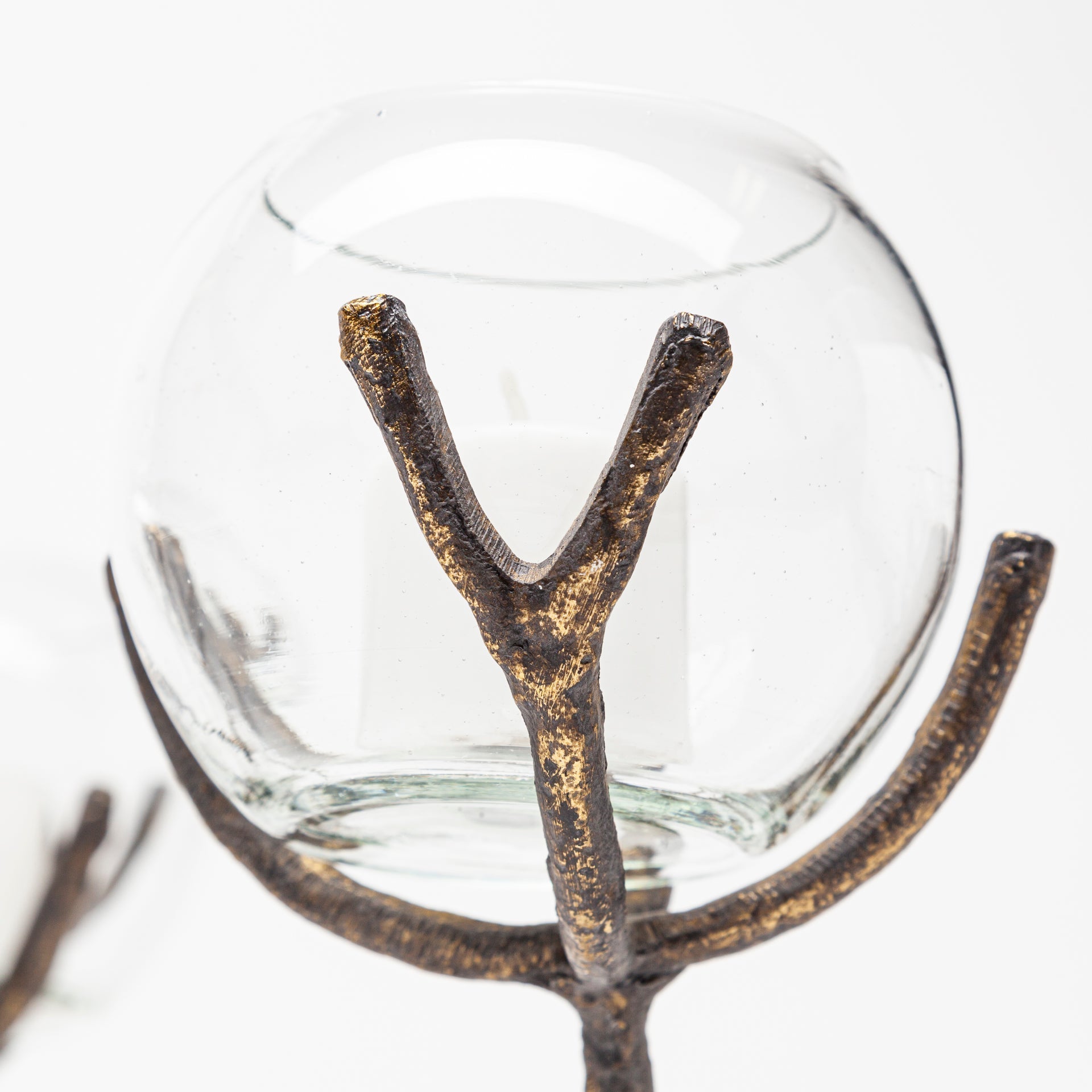 Mercana Vine 30" x 12" x 9" Metal Candle Holder