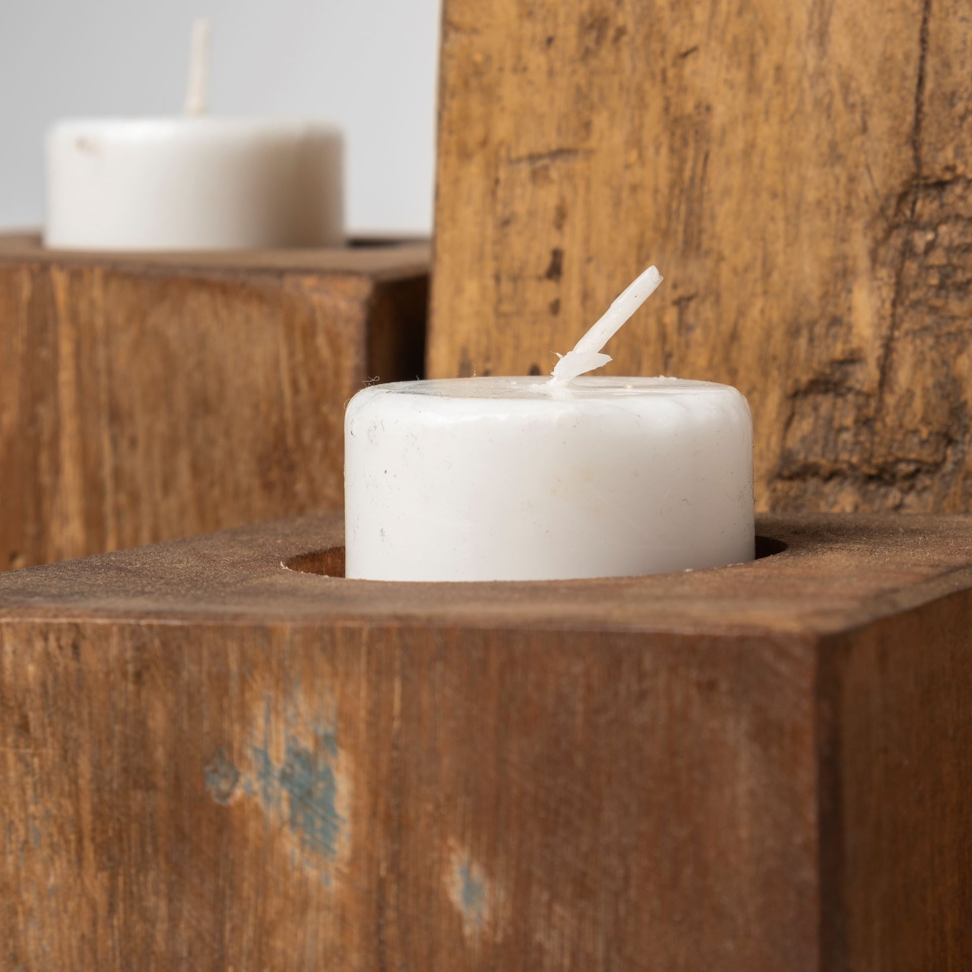 Mercana Cassius 11" x 11" x 8" Candle Holder