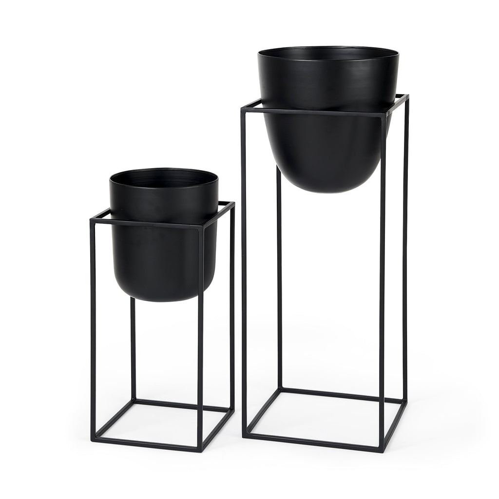 Mercana Bumble 11.8" x 11.8" x 31.9" Pot
