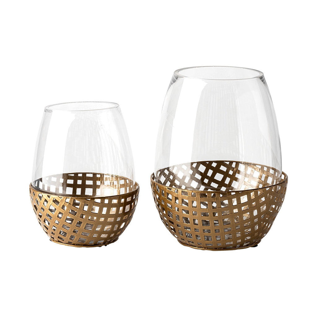 Mercana Reena 6.3" x 6.3" x 7.9" Metal Candle Holder