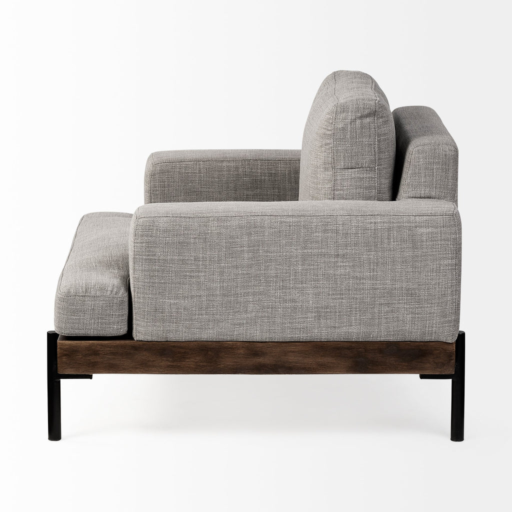 Mercana Colburne 40.6" x 40.6" x 32.3" Side Chair