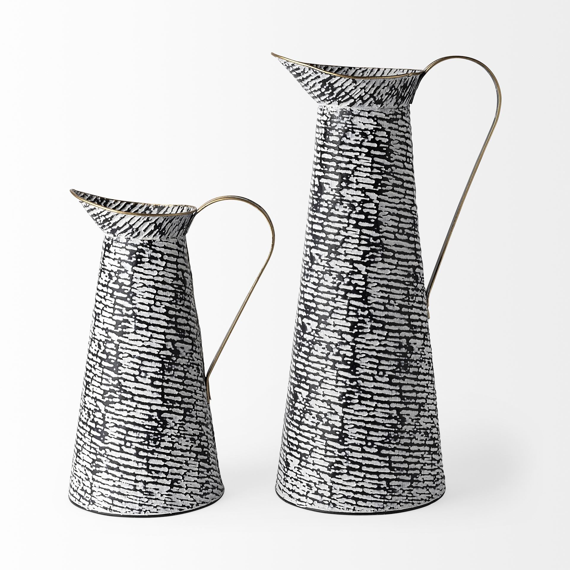 Mercana Colette 8.6" x 7.1" x 14.4" Metal Vase