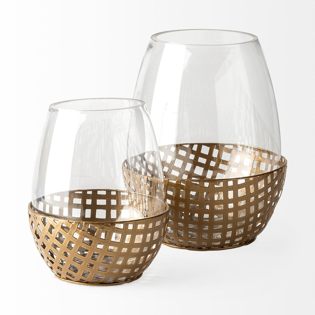 Mercana Reena 7.7" x 7.7" x 9.8" Metal Candle Holder