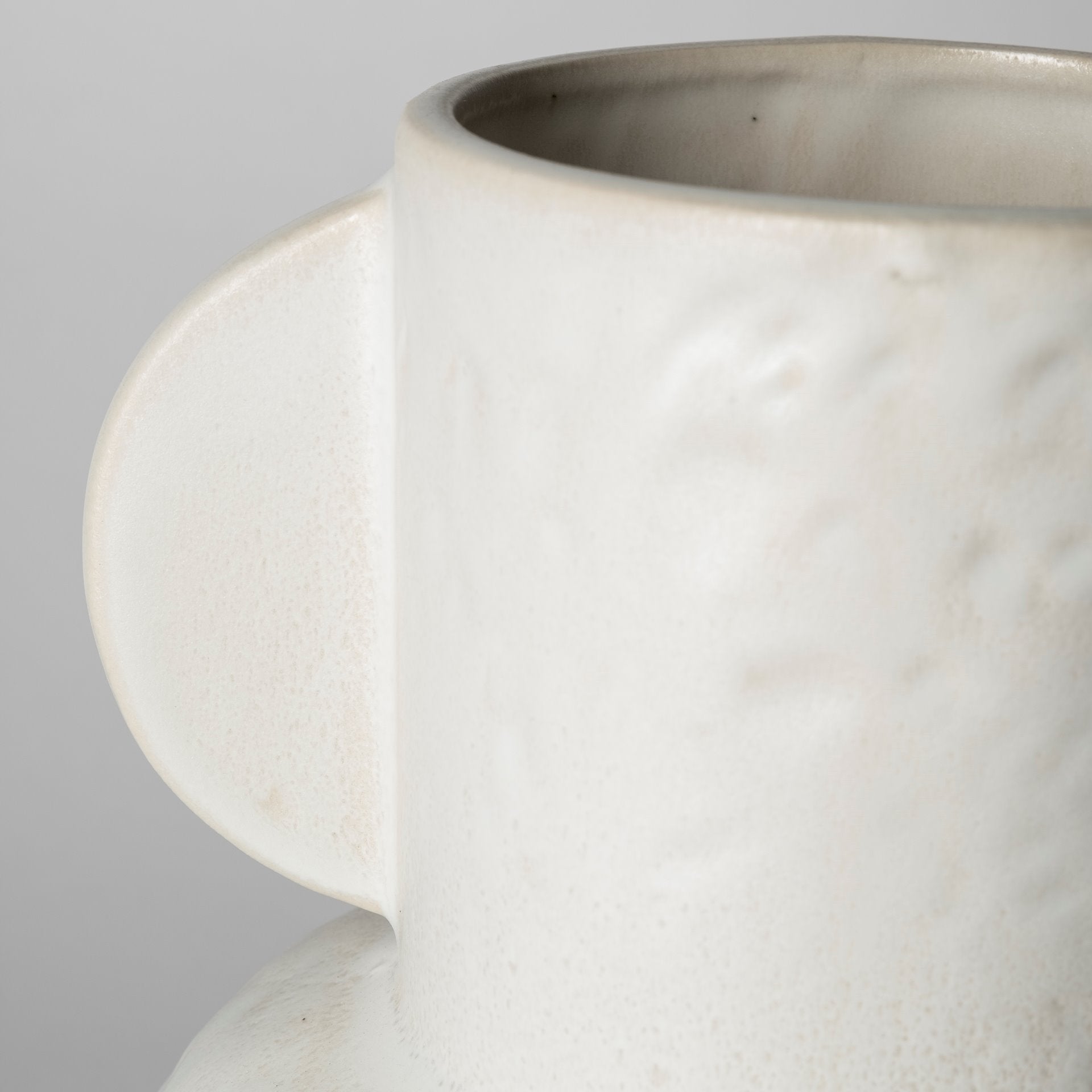 Mercana Judy 7.9" x 7.9" x 12" Ceramic Vase
