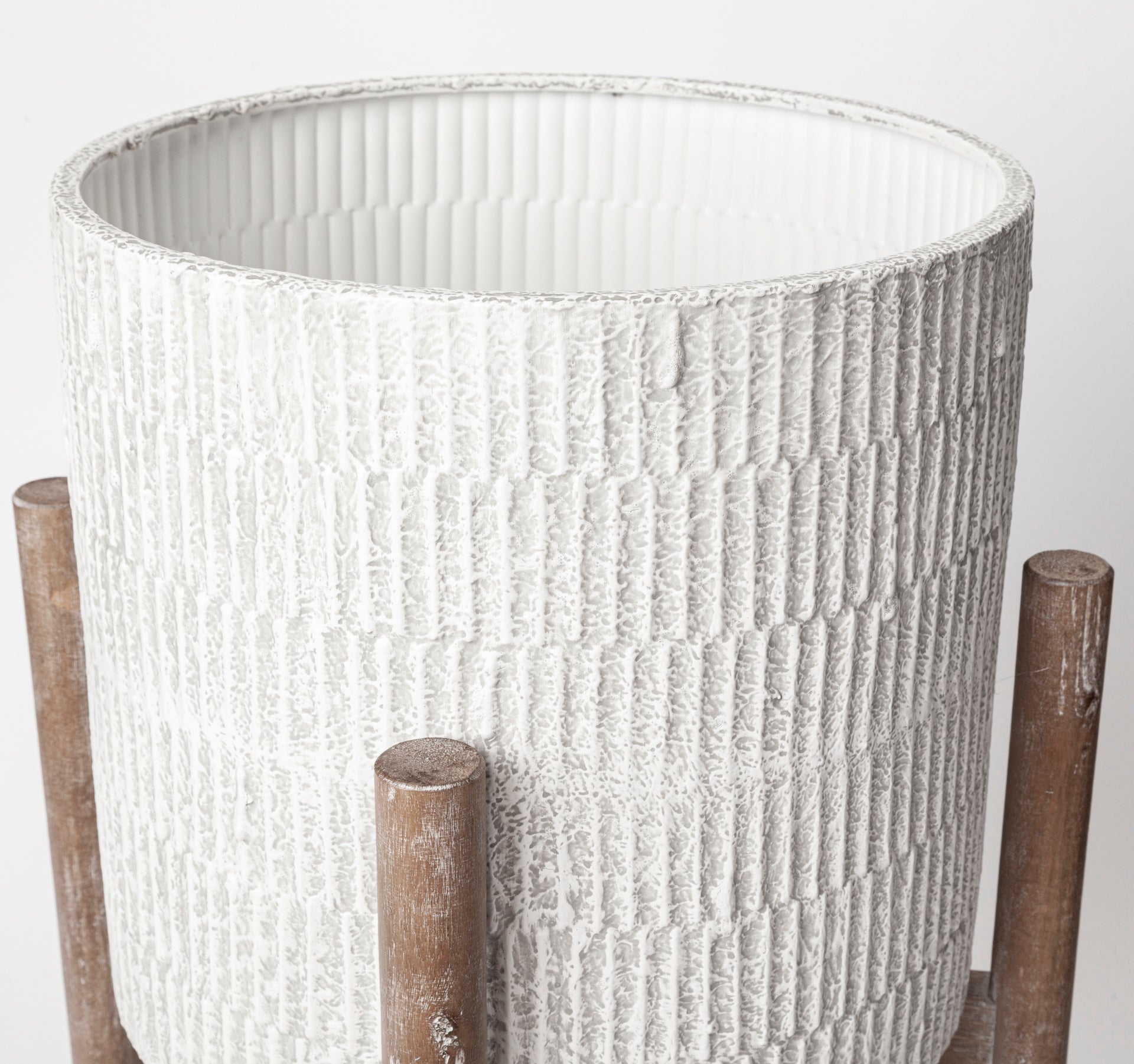 Mercana Groot 15" x 15" x 23" Pot