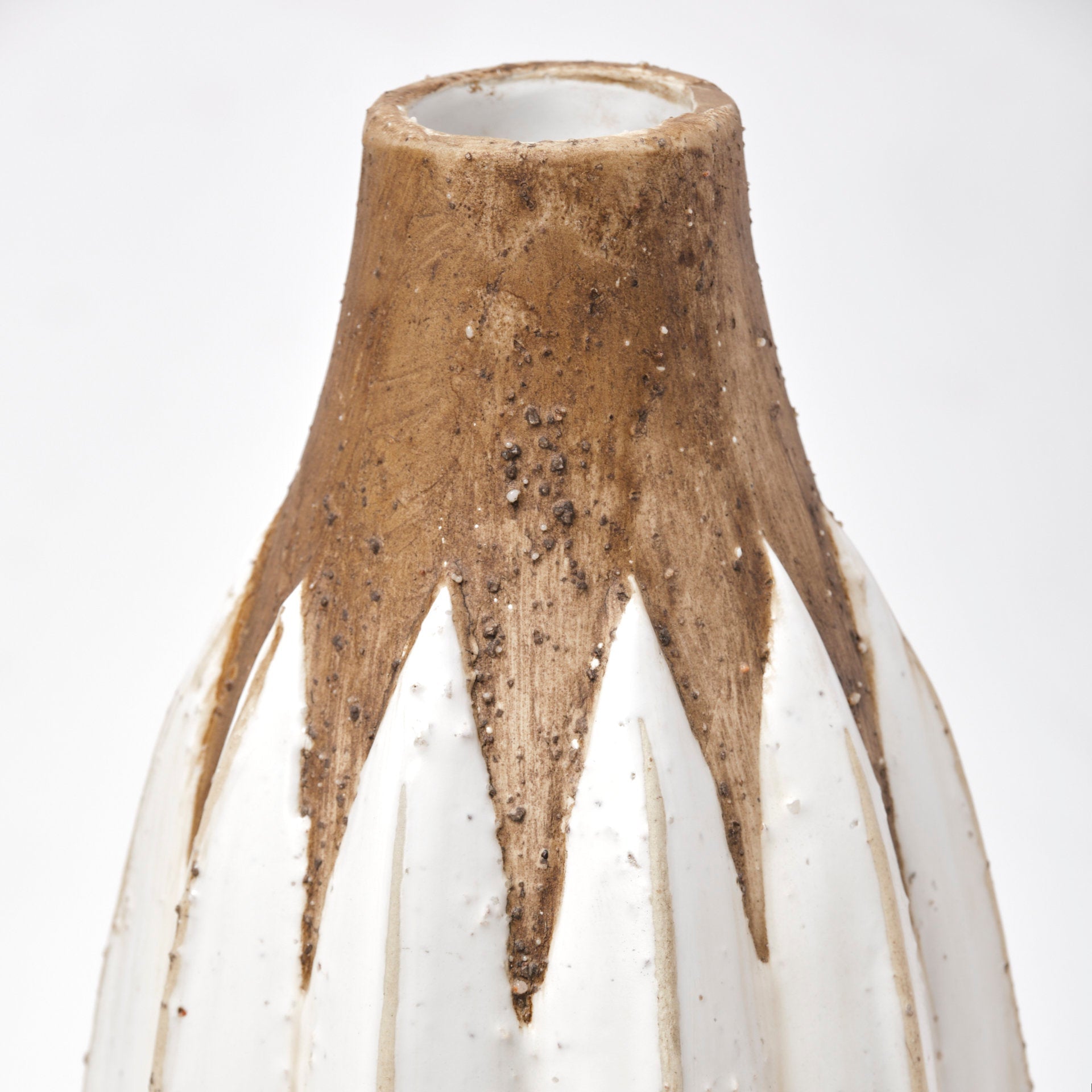 Mercana Sisko 5.7" x 5.7" x 18.1" Ceramic Vase