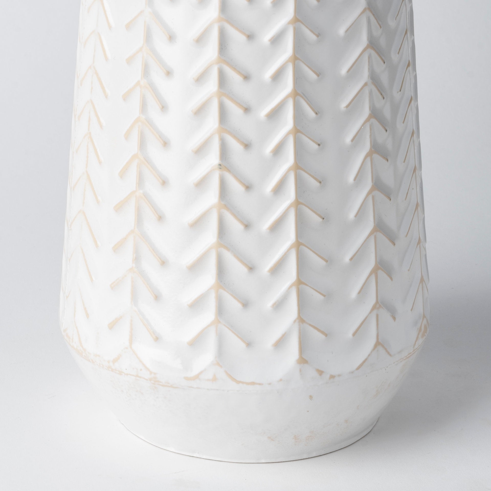 Mercana Gemma 7.1" x 7.1" x 9.3" Ceramic Vase