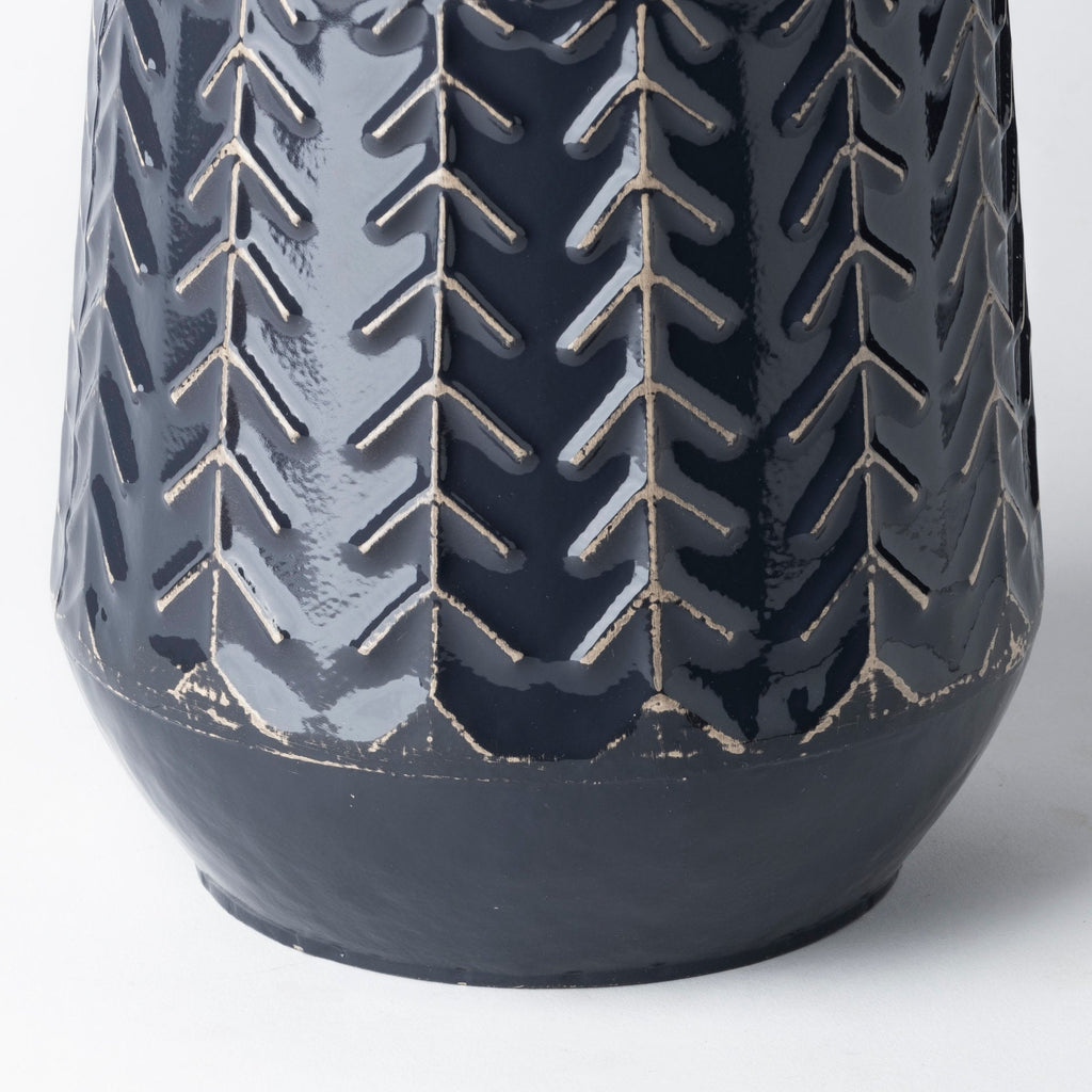 Mercana Gemma 7.1" x 7.1" x 7.3" Ceramic Vase