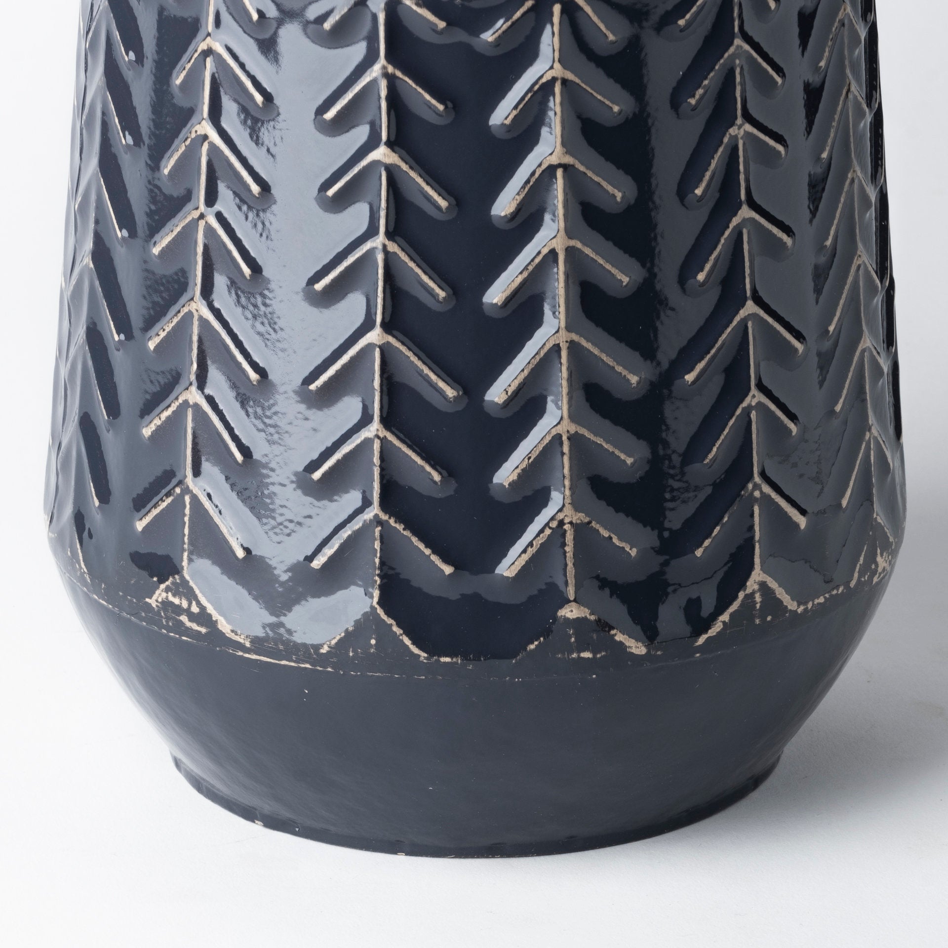 Mercana Gemma 7.1" x 7.1" x 7.3" Ceramic Vase