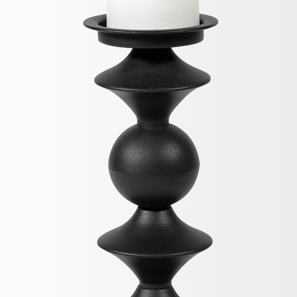 Mercana Candelero 5.5" x 5.5" x 13.2" Metal Candle Holder