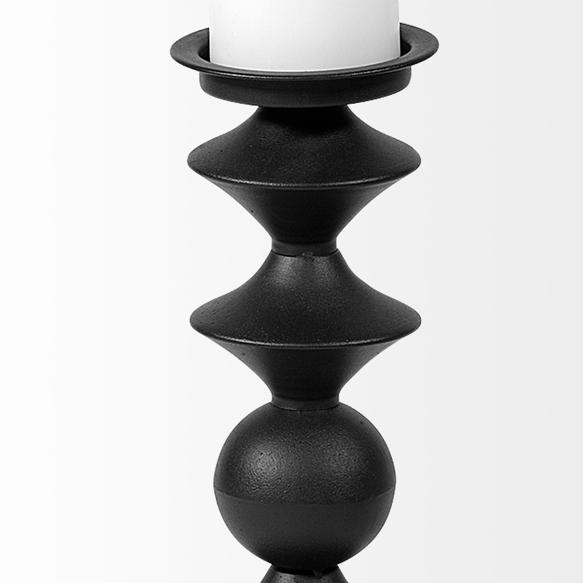 Mercana Candelero 5.5" x 5.5" x 15.7" Metal Candle Holder