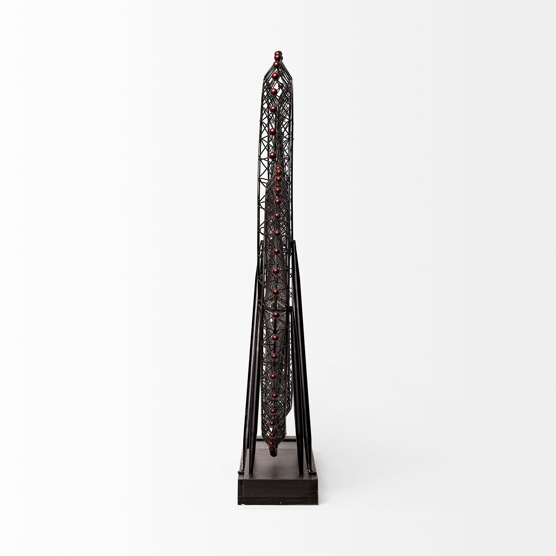 Mercana London 5" x 28.7" x 31.9" Metal Decorative Object