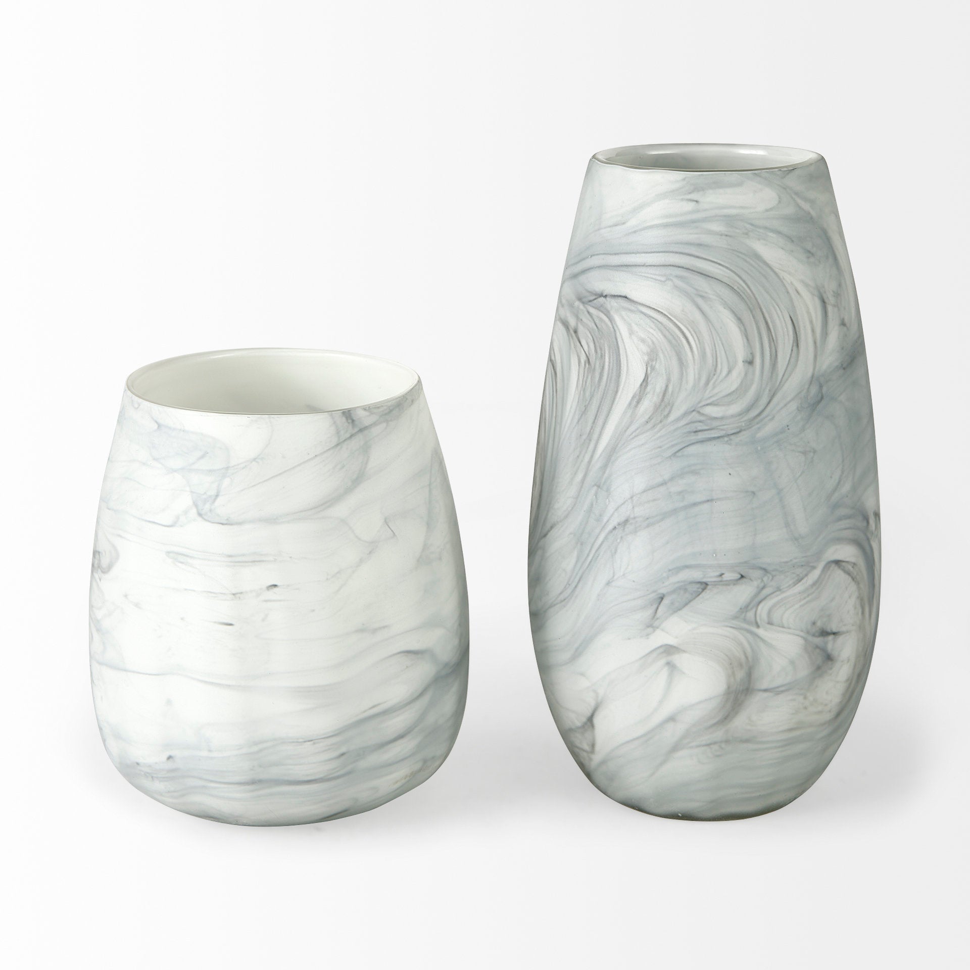 Mercana Volta 6.8" x 6.8" x 8.1" Ceramic Vase