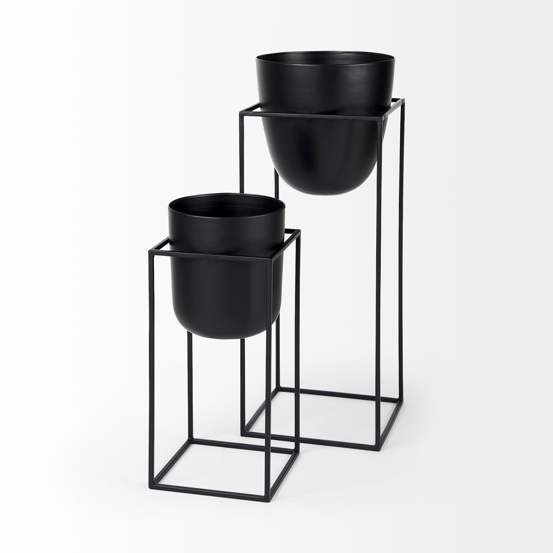 Mercana Bumble 11.8" x 11.8" x 31.9" Pot