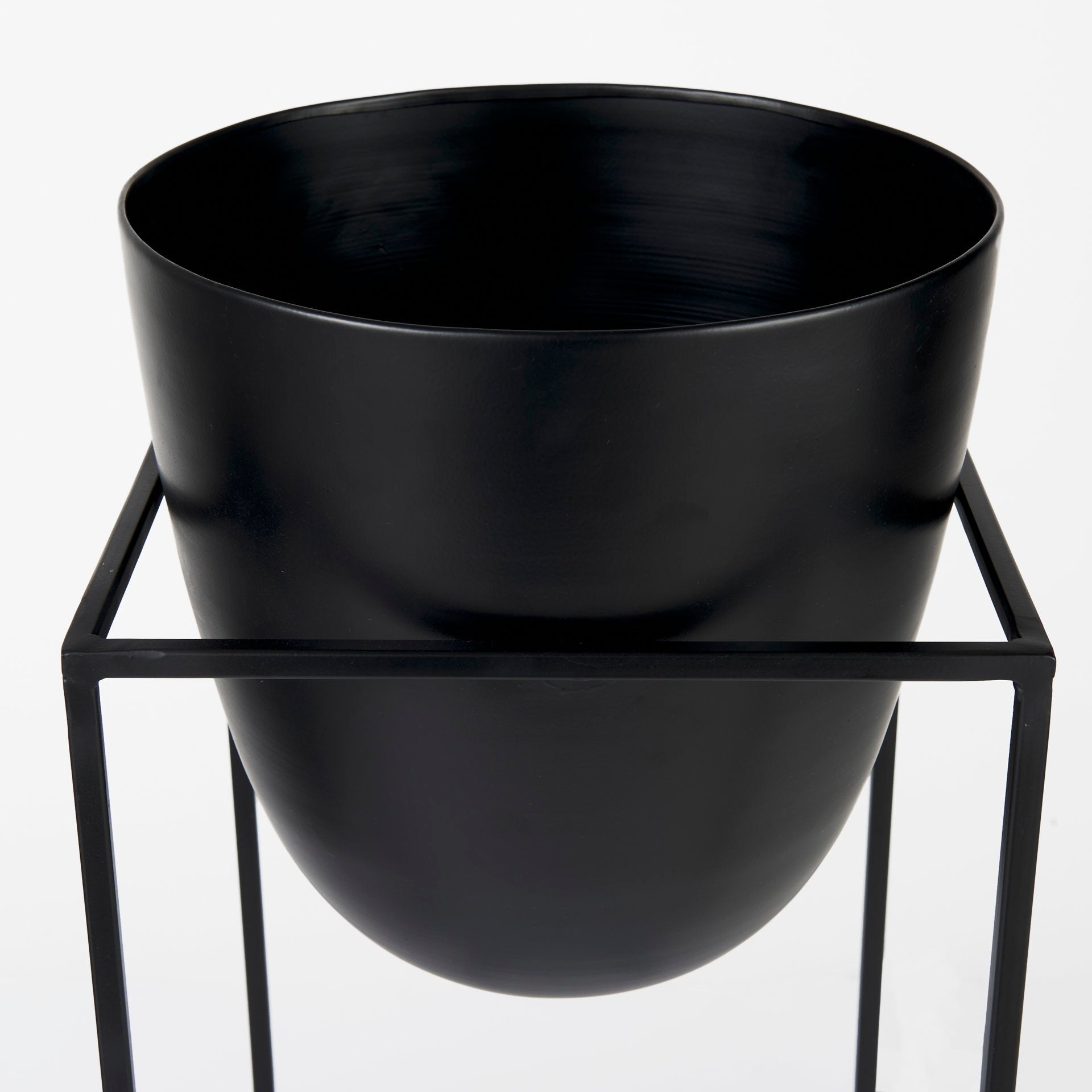 Mercana Bumble 11.8" x 11.8" x 31.9" Pot