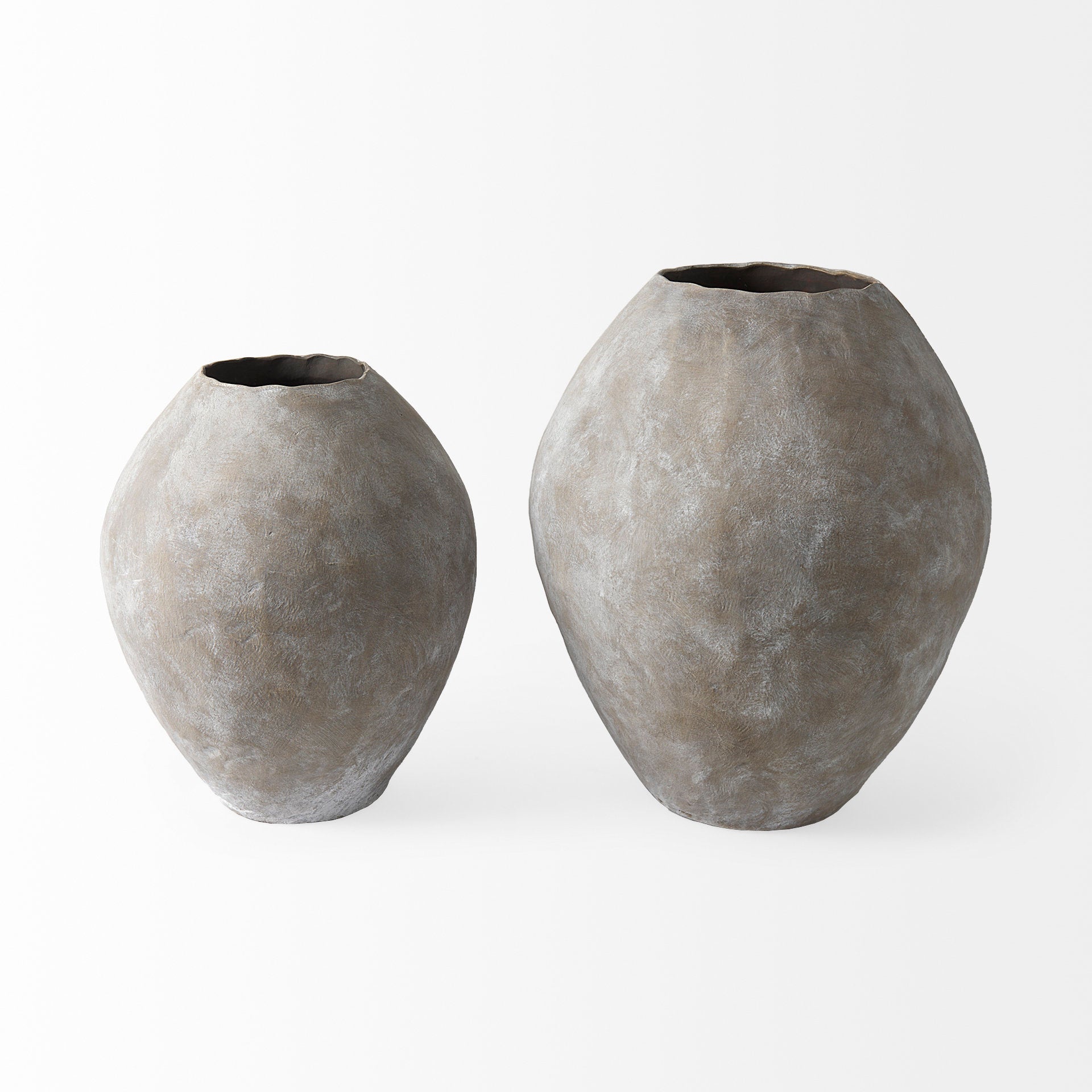 Mercana Gobi 19.7" x 19.7" x 23.4" Ceramic Floor Vase