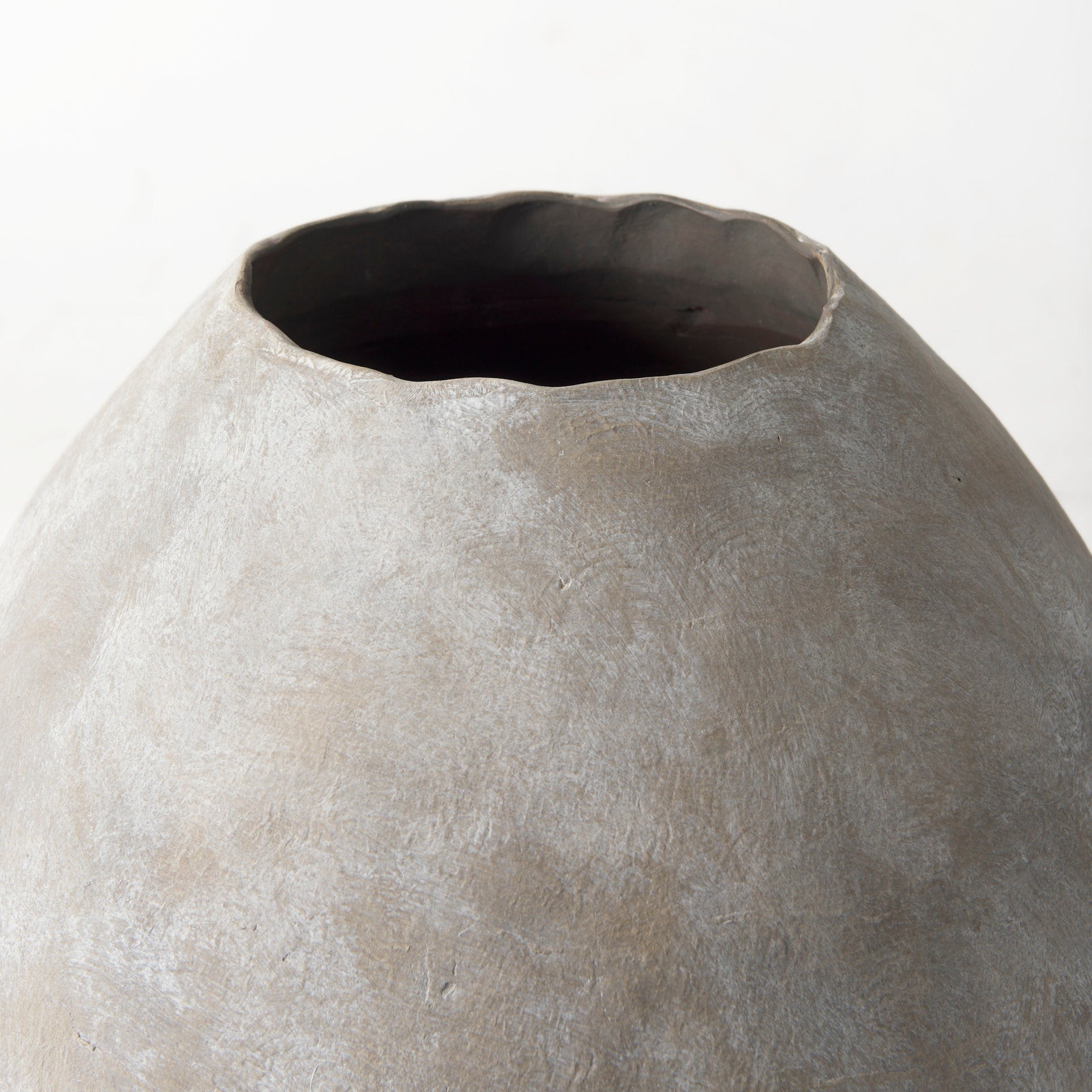 Mercana Gobi 19.7" x 19.7" x 23.4" Ceramic Floor Vase