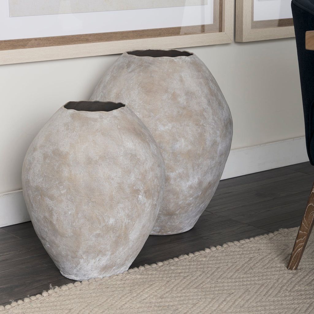 Mercana Gobi 23.4" x 23.4" x 27.6" Ceramic Floor Vase