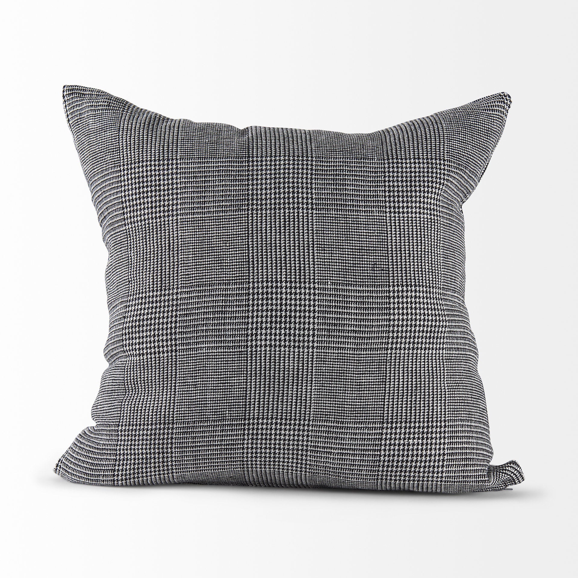 Mercana Ramone 20" x 20" x 0.2" Linen Pillow cover
