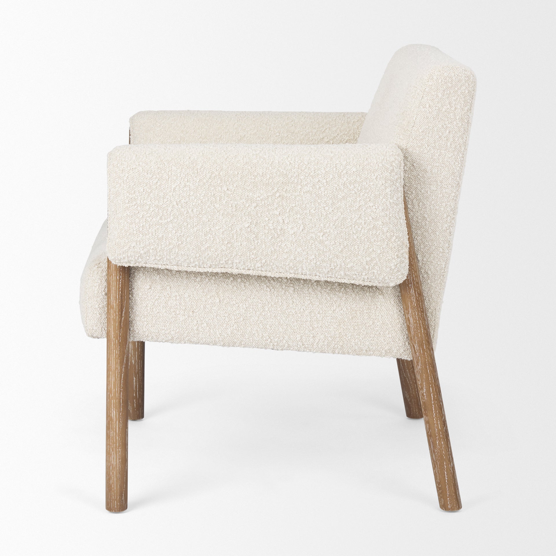Mercana Ashton 28.5" x 29.7" x 31.5" Fabric Side Chair