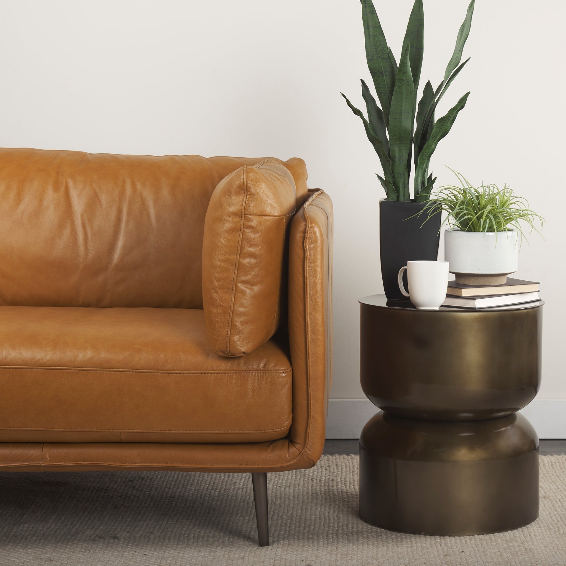 Mercana Catriona 17" x 17" x 20" Side Table