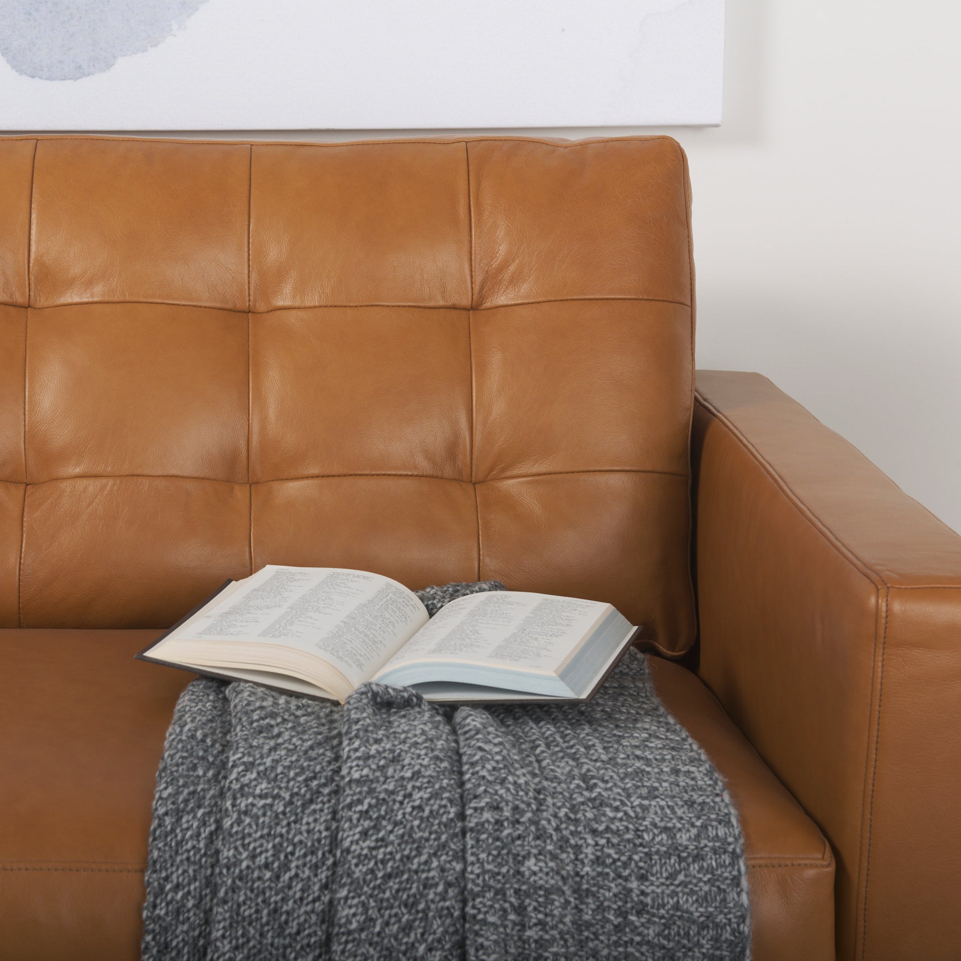 Mercana Olaf 88.2" x 37.8" x 35" Standard Sofa