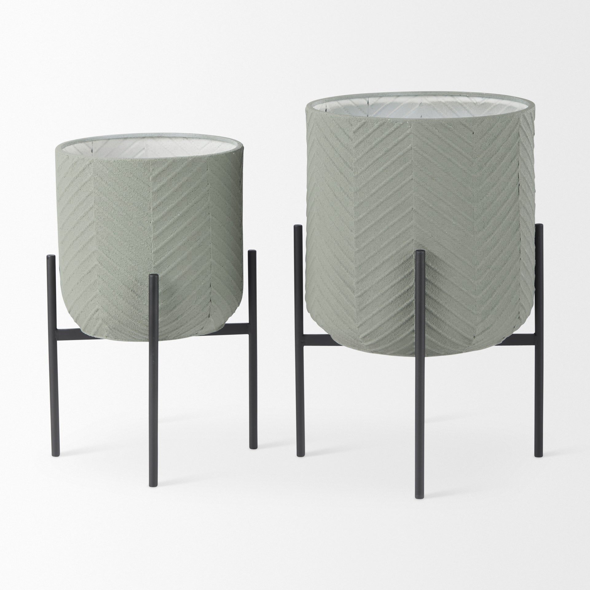 Mercana Mabel 15.4" x 15.4" x 24.8" Metal Pot