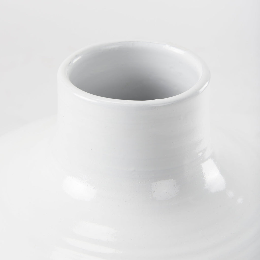 Mercana Amos 18.5" x 18.5" x 24.4" Ceramic Floor Vase