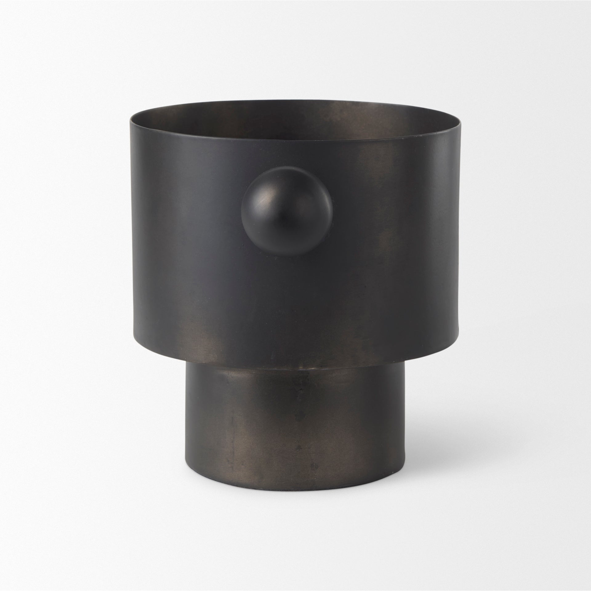 Mercana Juno 8.5" x 6" x 6.5" Metal Vase