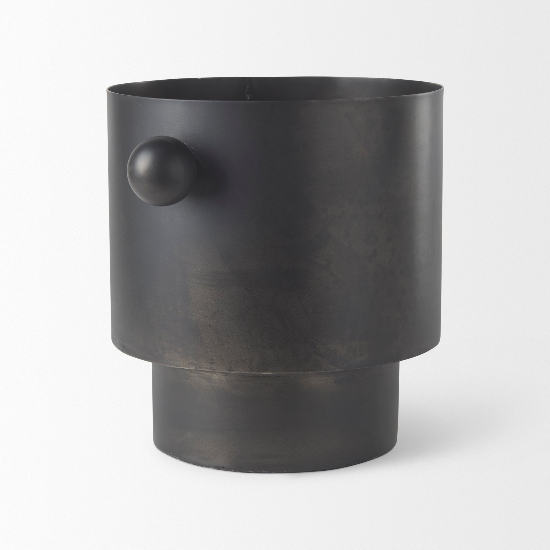 Mercana Juno 11" x 8" x 8.5" Metal Vase