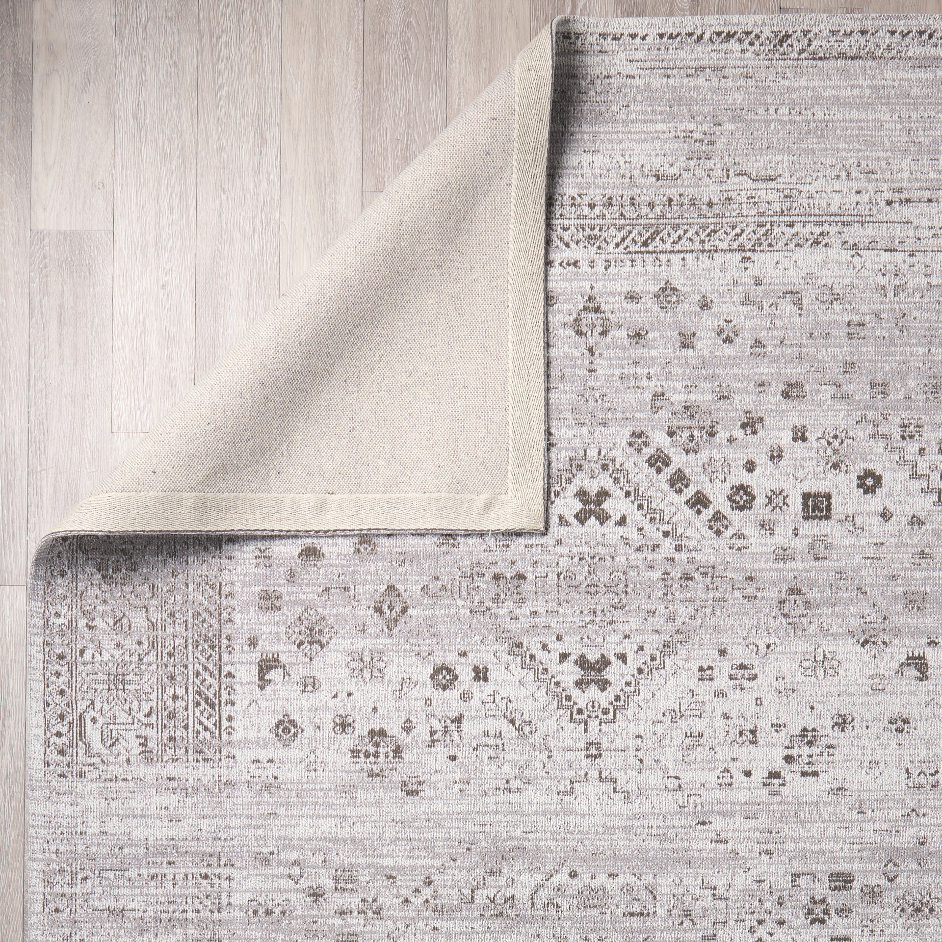 Mercana Kaiya 120" x 96" x 1" Fabric Area Rug