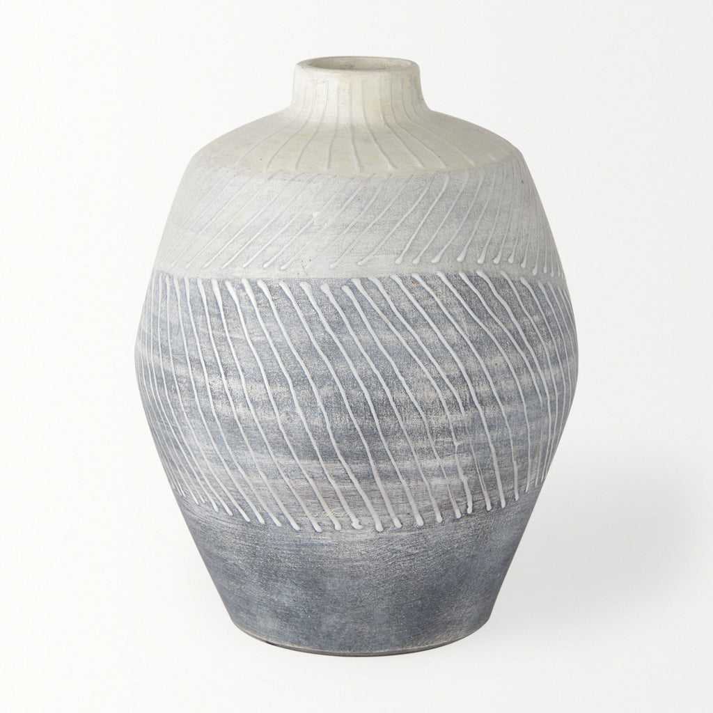Mercana Blume 8.3" x 8.3" x 10.2" Ceramic Vase