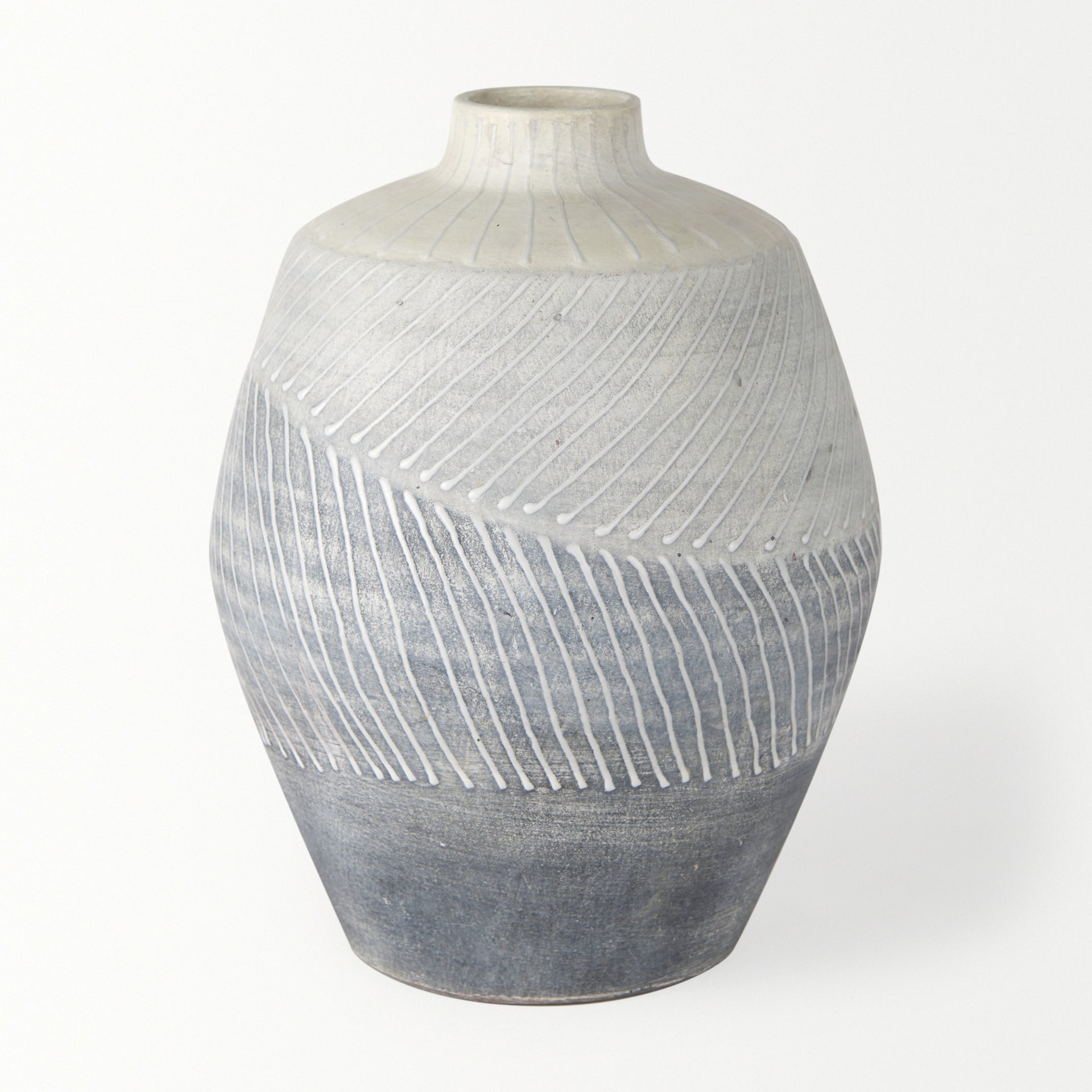 Mercana Blume 8.3" x 8.3" x 10.2" Ceramic Vase