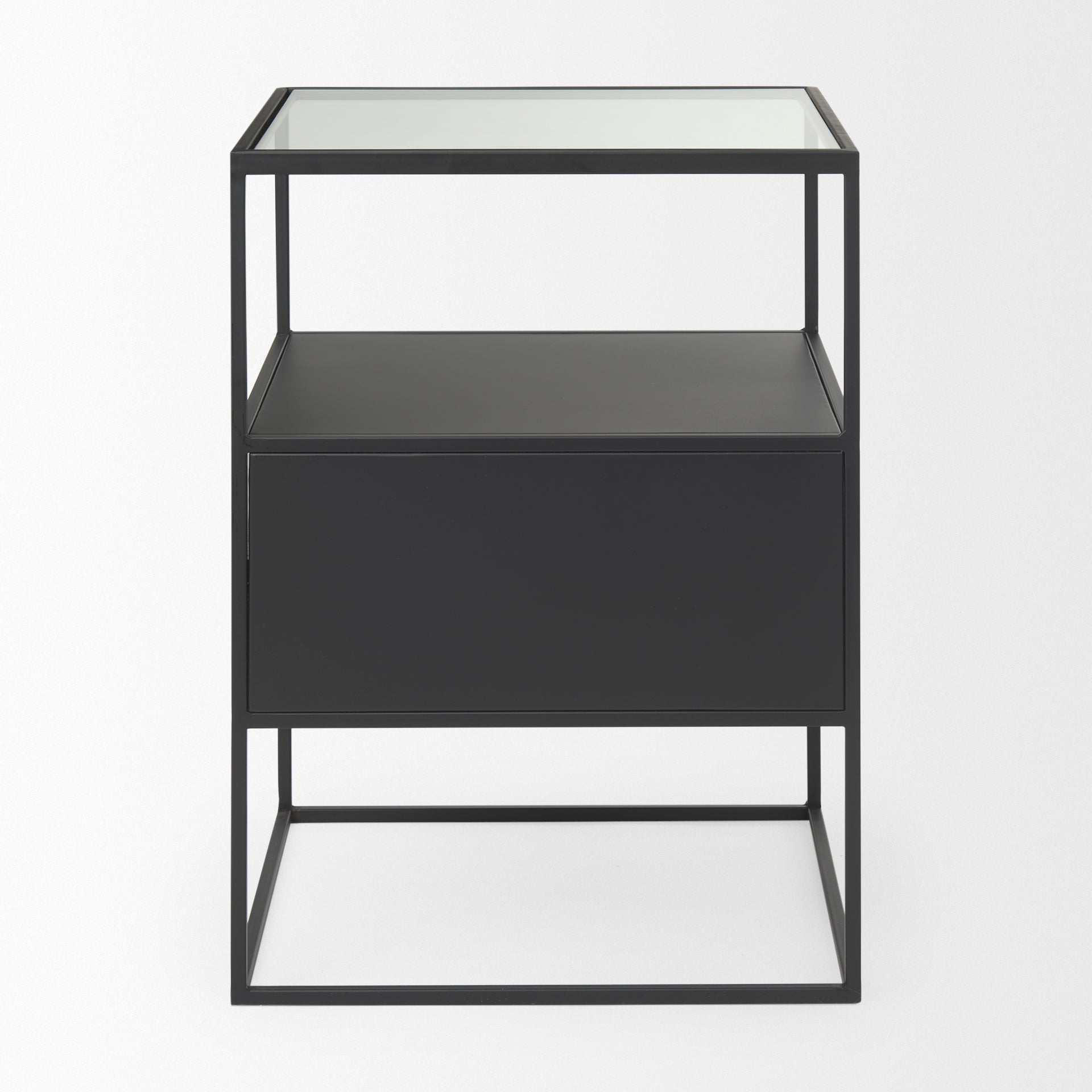 Mercana Samson 15.7" x 15.7" x 21.3" Side Table