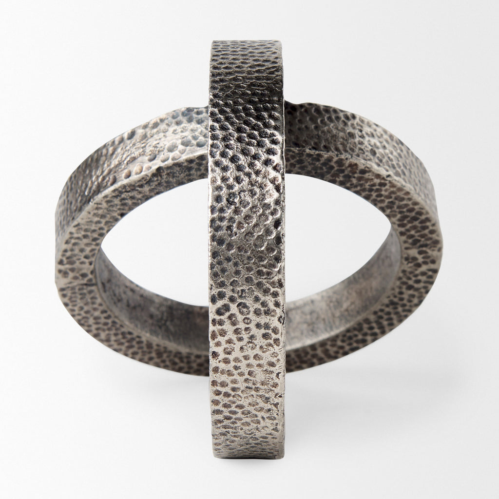 Mercana Rafiki 7.9" x 5.9" x 5.9" Metal Decorative Object
