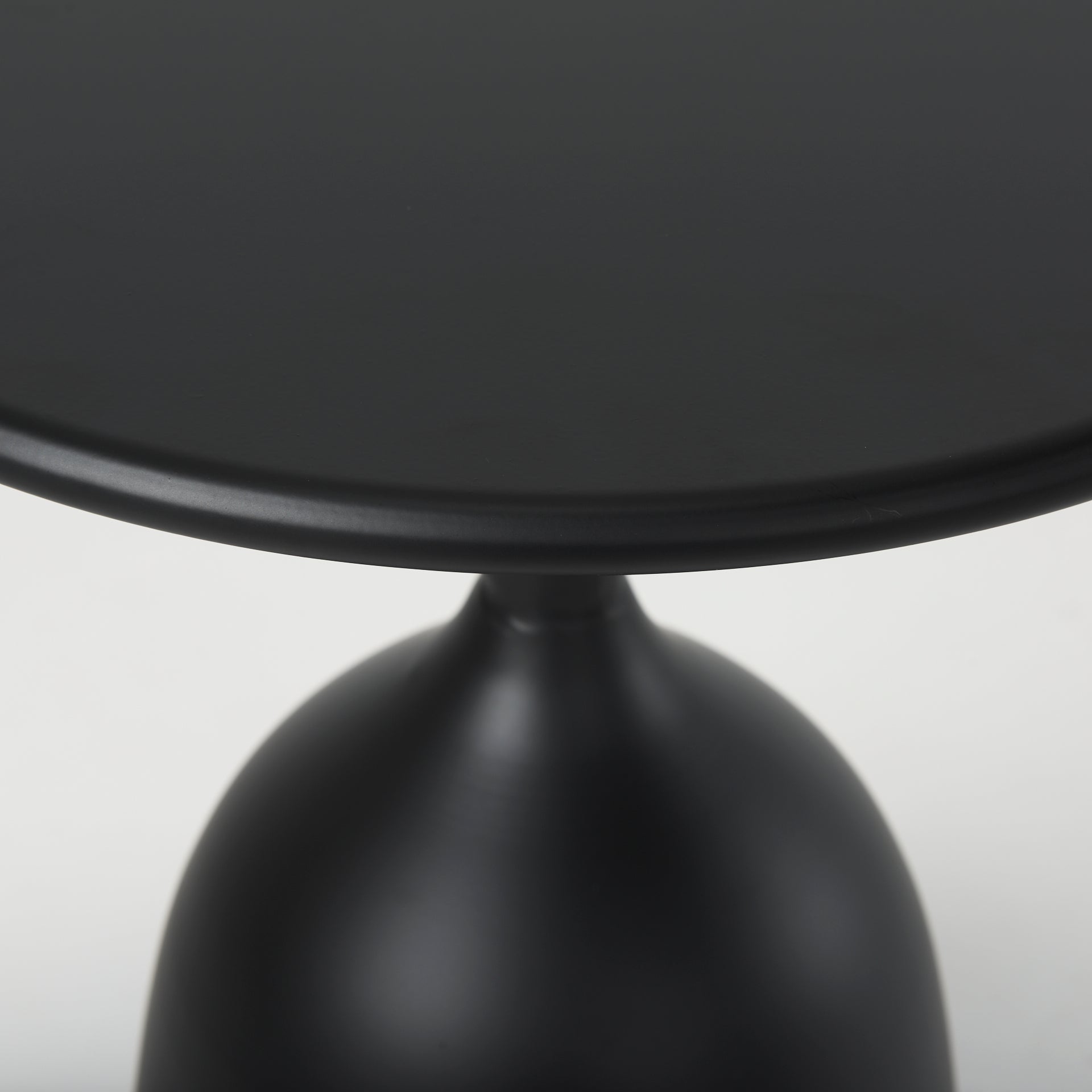 Mercana Talulla 16.5" x 16.5" x 19.7" Metal Side Table