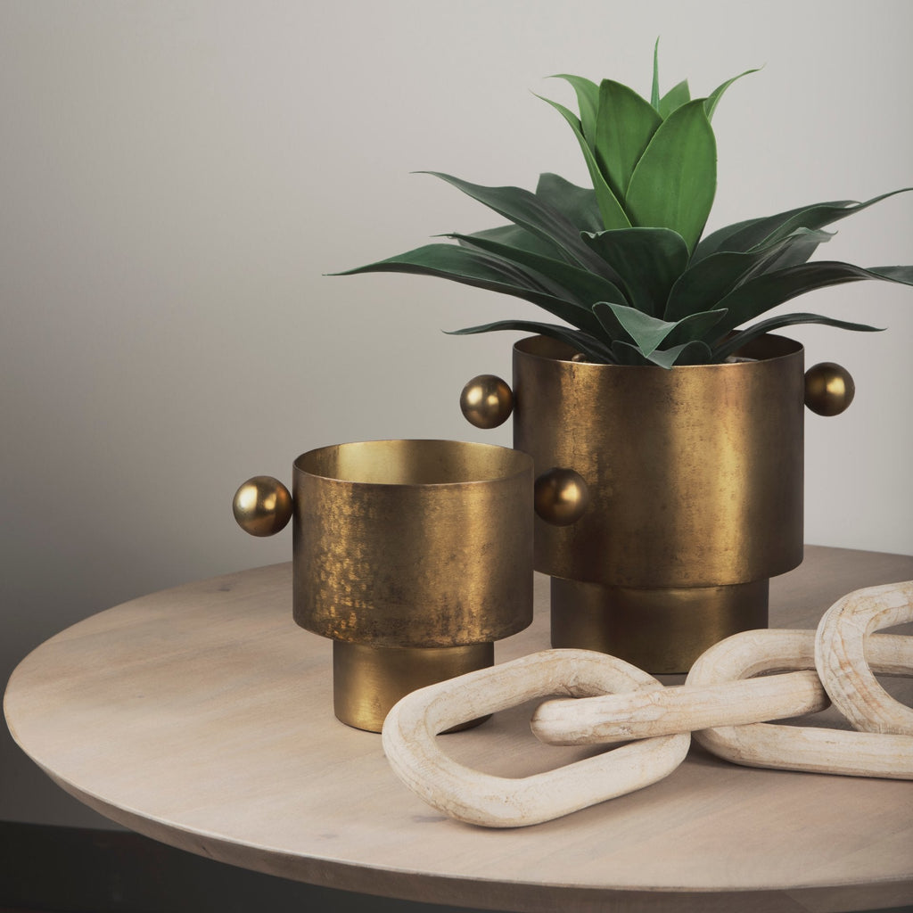 Mercana Juno 11" x 8" x 8.5" Metal Vase
