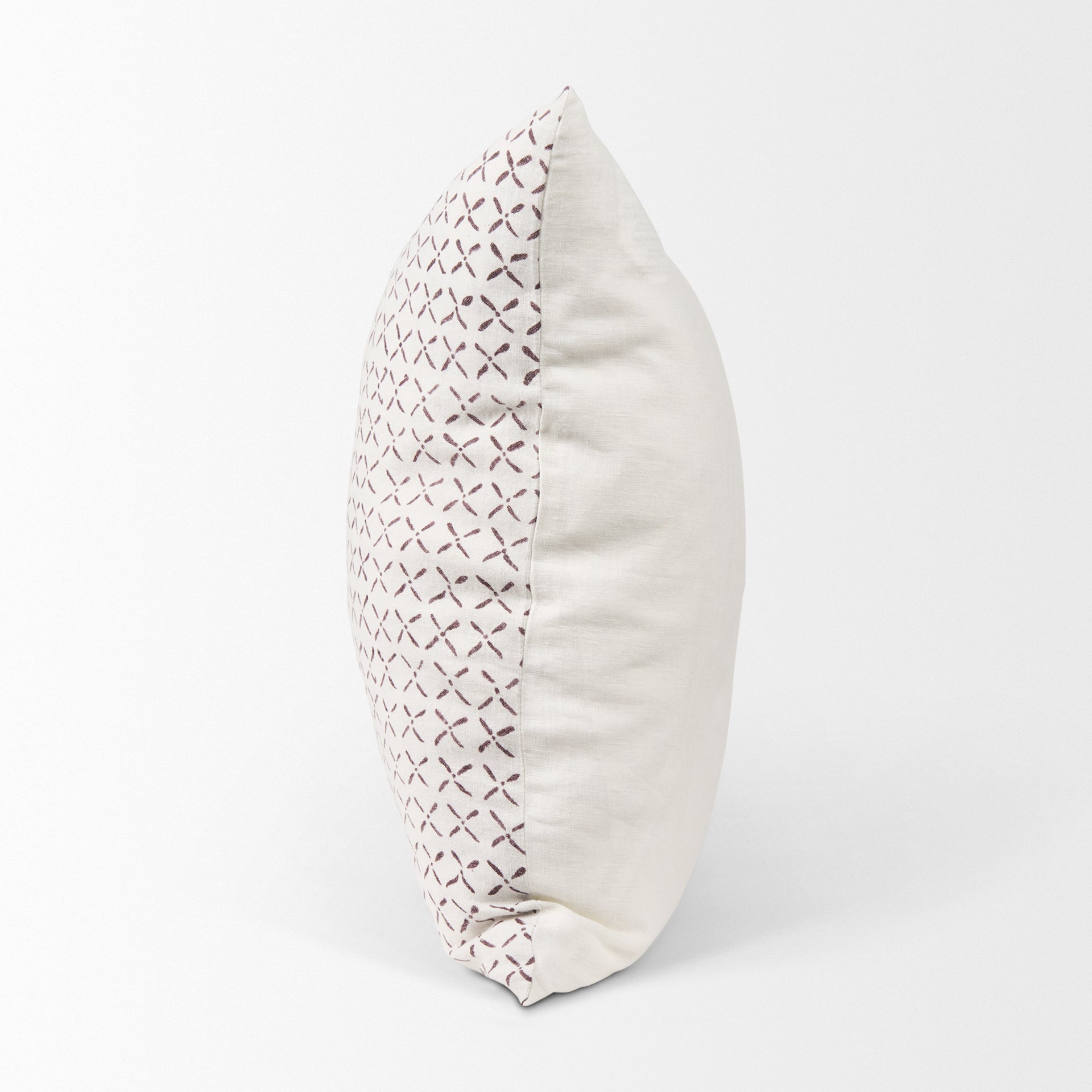 Mercana Jayden 22" x 22" x 0.2" Fabric Pillow cover