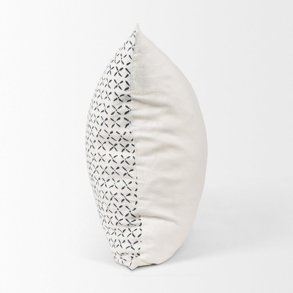 Mercana Jayden 22" x 22" x 0.2" Fabric Pillow cover