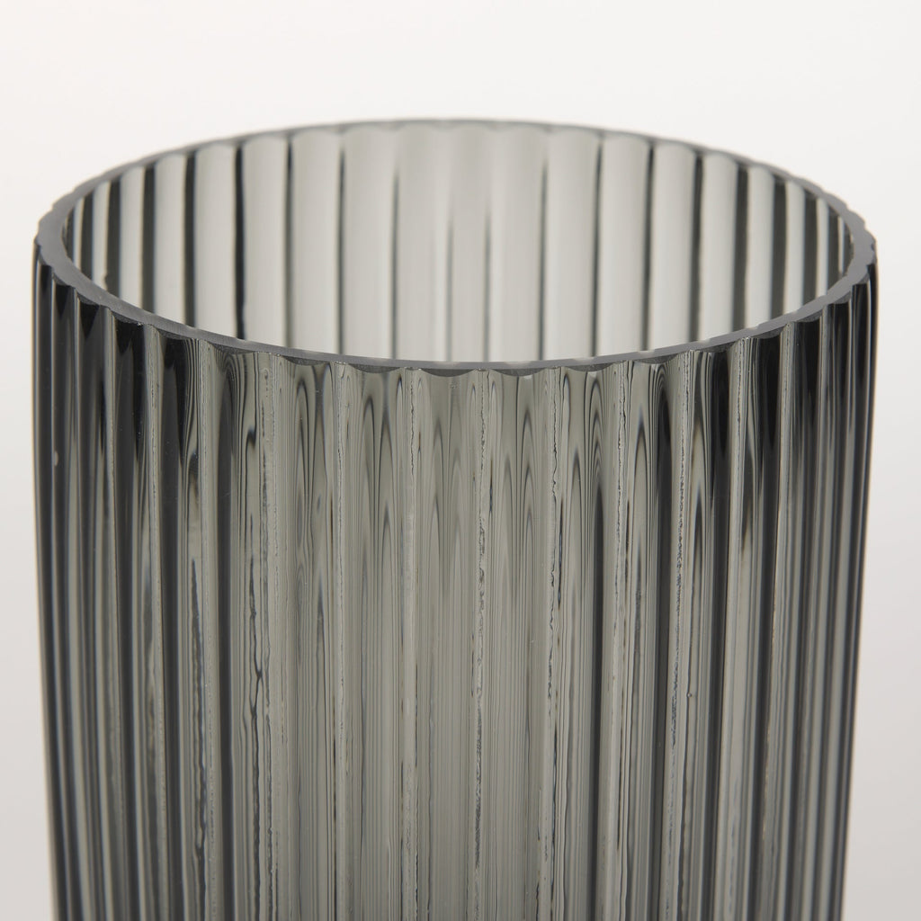 Mercana Dawn 5.6" x 5.6" x 8.3" Glass Vase