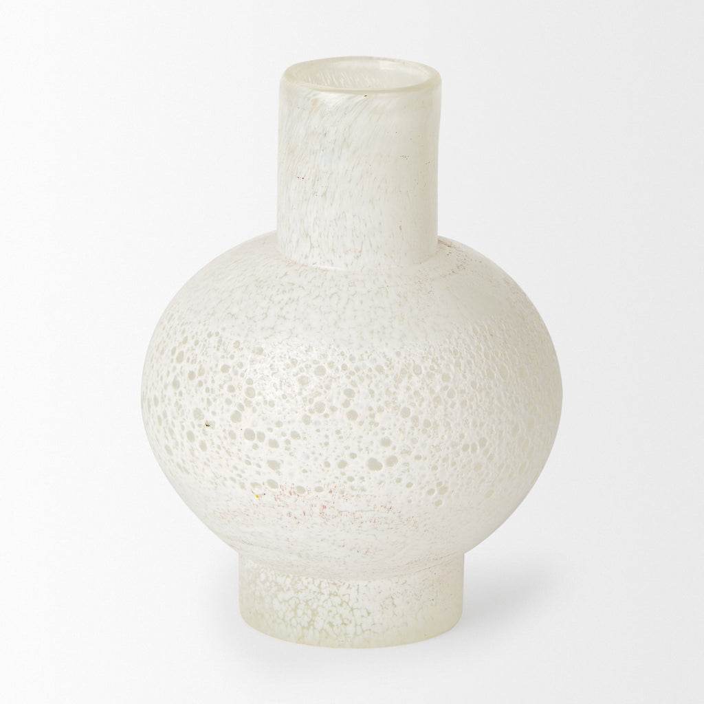 Mercana Heket 6.9" x 6.9" x 8.9" Glass Vase