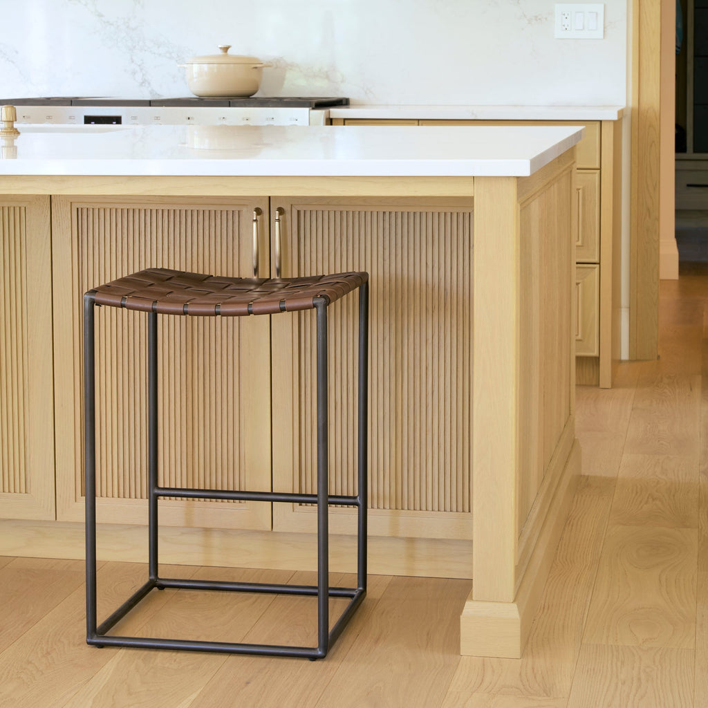 Mercana Clarissa 18" x 16" x 26" Metal Stool