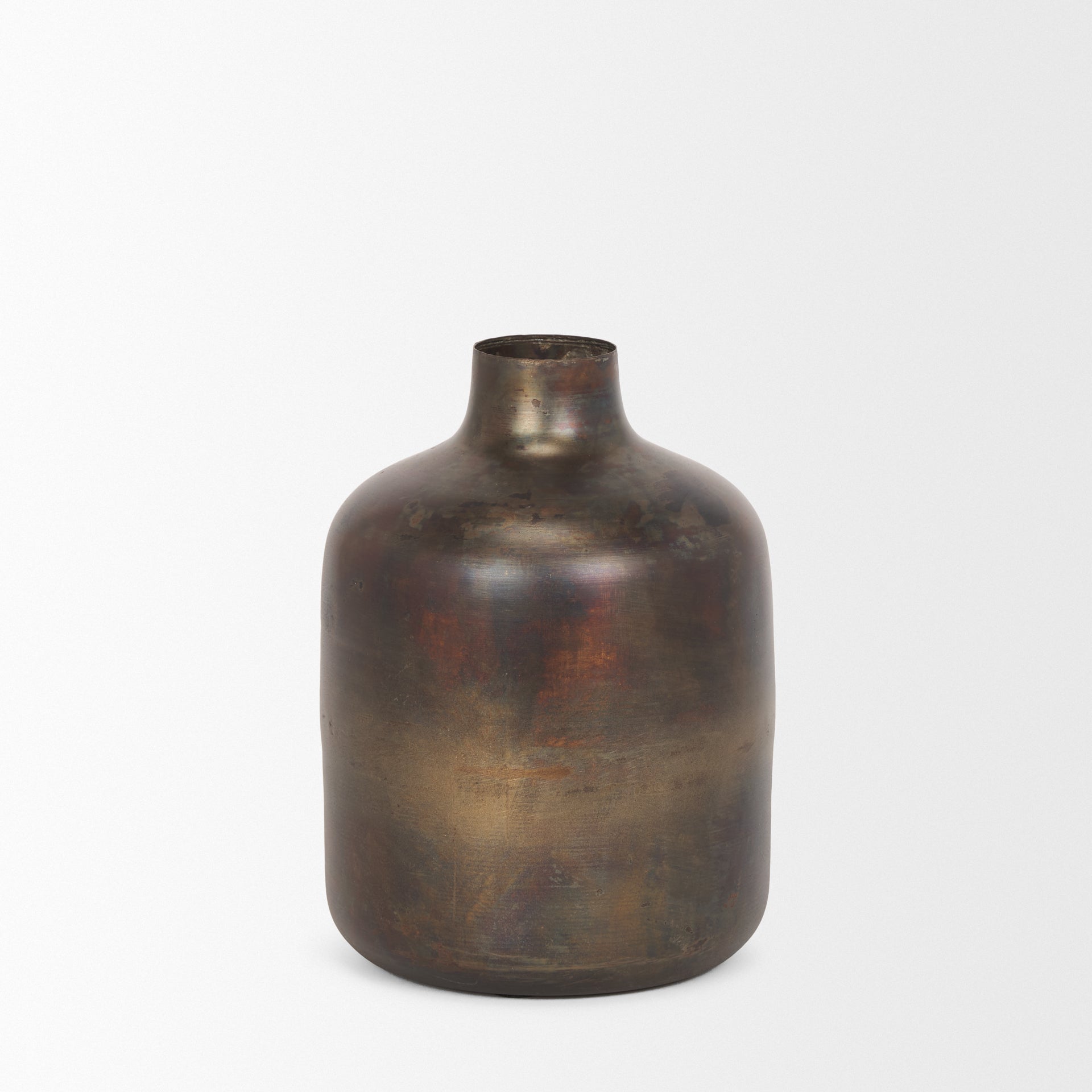 Mercana Daya 6.3" x 6.3" x 8.7" Metal Vase