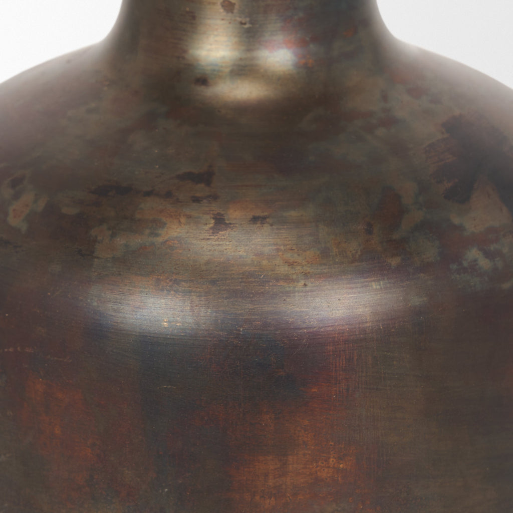 Mercana Daya 6.3" x 6.3" x 8.7" Metal Vase